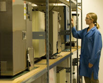 BLOG-IMAGE-LSH-CALIBRATION-LAB-VAISALA