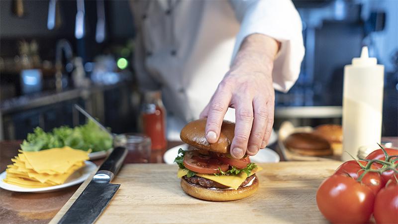 How to make a juicy hamburger
